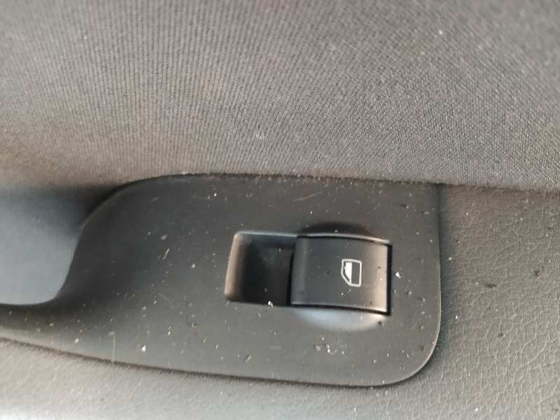 MANDO ELEVALUNAS TRASERO DERECHO