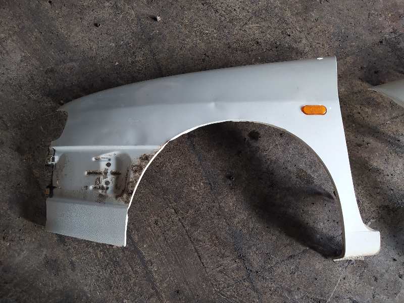 ALETA DELANTERA IZQUIERDA