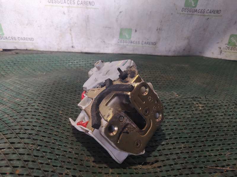 CERRADURA PUERTA TRASERA IZQUIERDA 