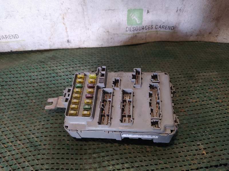 CAJA RELES / FUSIBLES