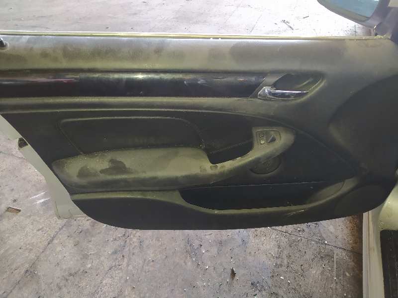 GUARNECIDO PUERTA DELANTERA IZQUIERDA