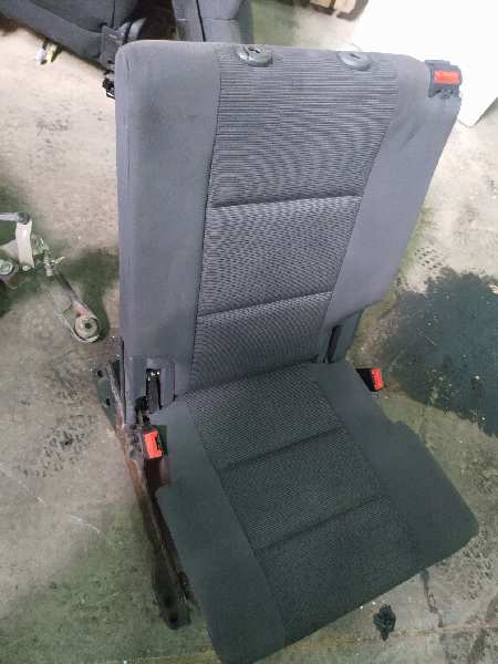 ASIENTO TRASERO MEDIO