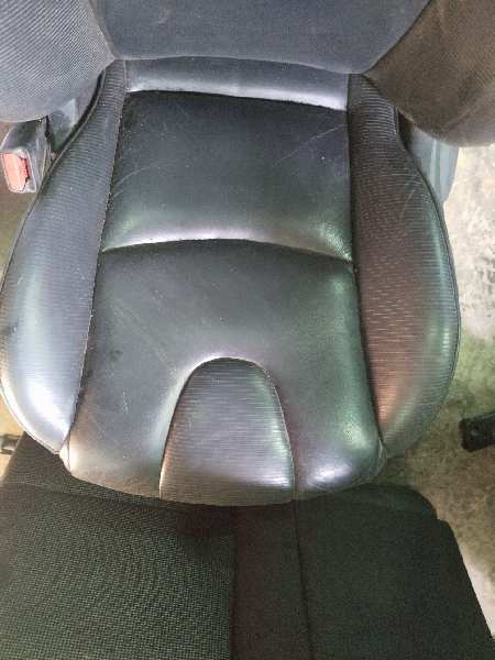 ASIENTO DELANTERO IZQUIERDO
