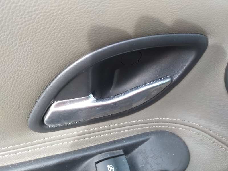 MANETA INTERIOR DELANTERA IZQUIERDA