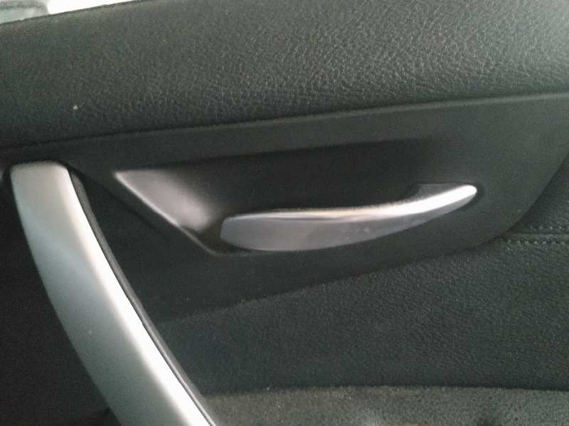 MANETA INTERIOR DELANTERA DERECHA