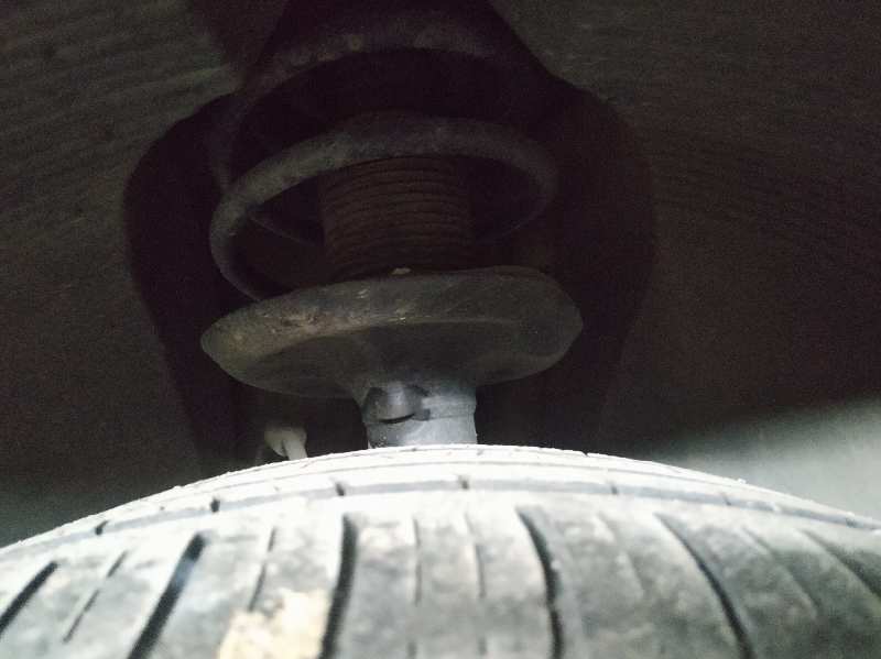 AMORTIGUADOR DELANTERO DERECHO