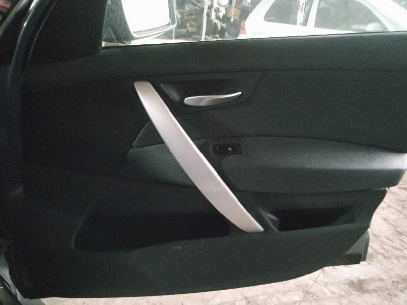 ELEVALUNAS DELANTERO DERECHO