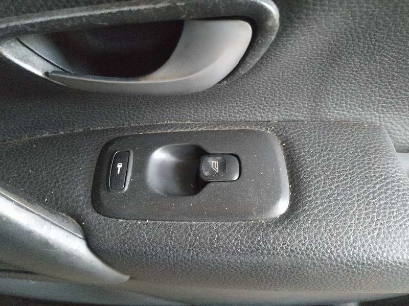 MANDO ELEVALUNAS DELANTERO DERECHO