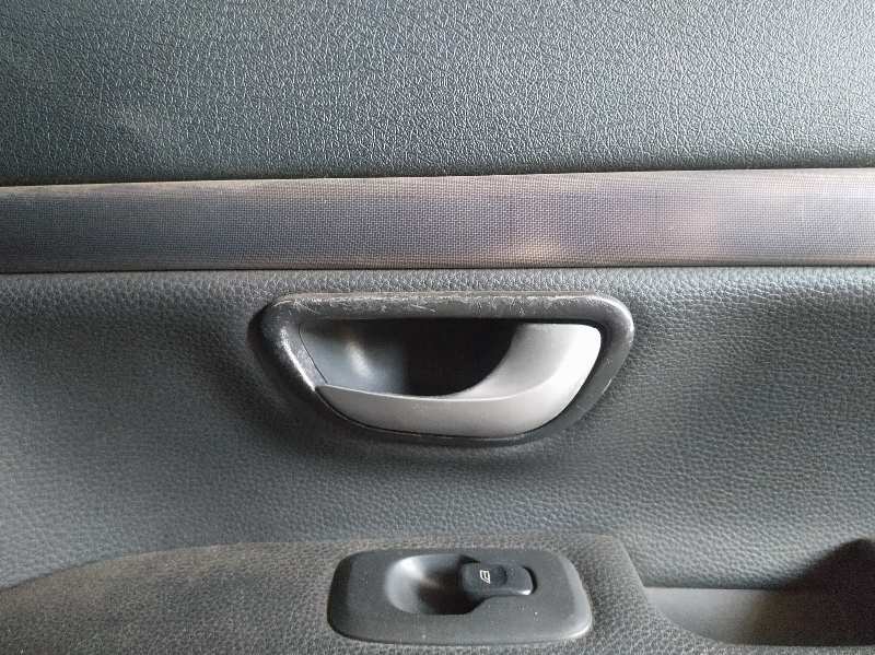 MANETA INTERIOR DELANTERA DERECHA