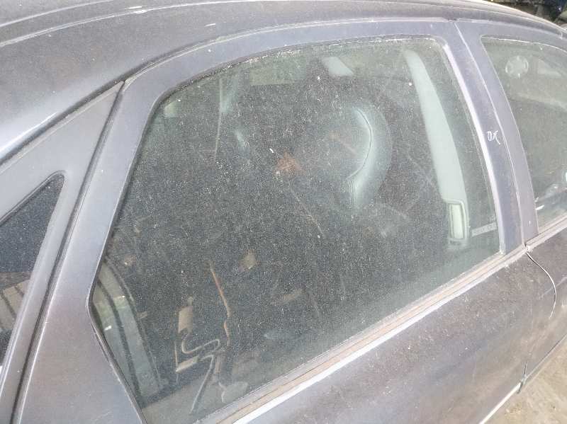 LUNA TRASERA DERECHA