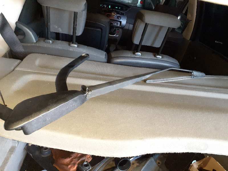 BRAZO LIMPIA DELANTERO IZQUIERDO