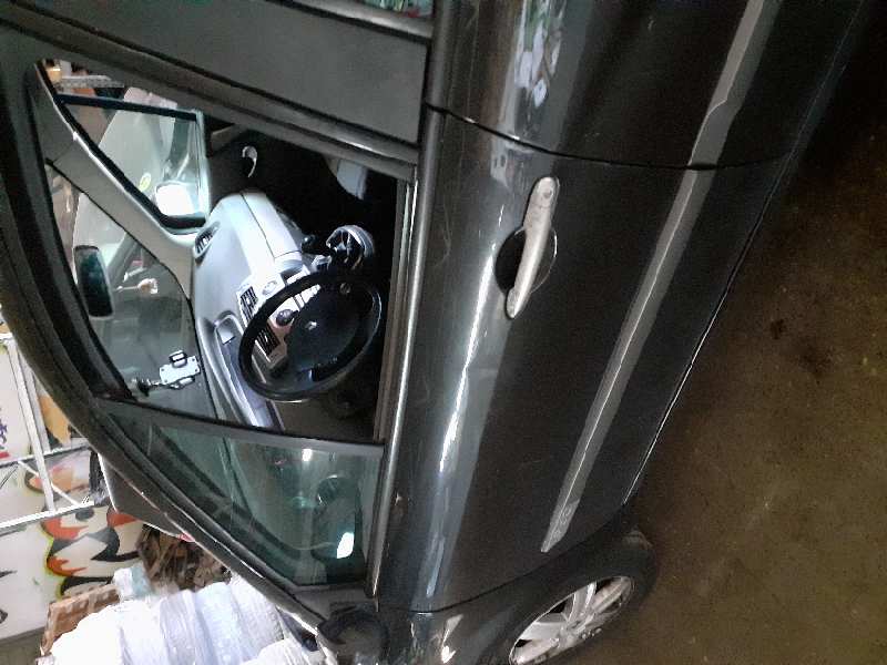 PUERTA DELANTERA IZQUIERDA