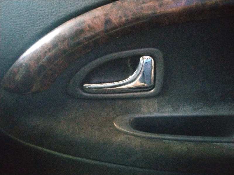 MANETA INTERIOR DELANTERA DERECHA