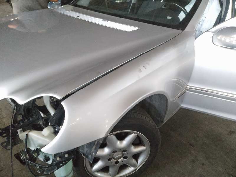 ELEVALUNAS DELANTERO IZQUIERDO