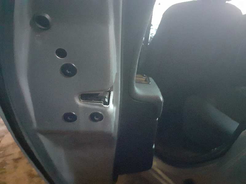 CERRADURA PUERTA TRASERA IZQUIERDA 