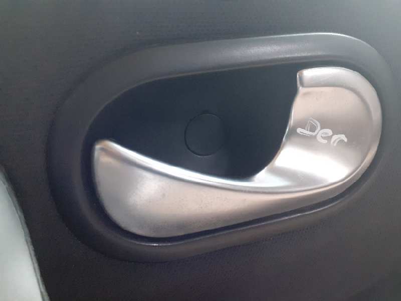 MANETA INTERIOR DELANTERA DERECHA