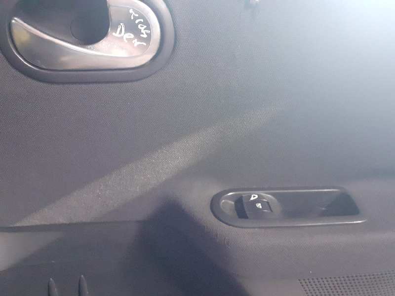 ELEVALUNAS TRASERO DERECHO