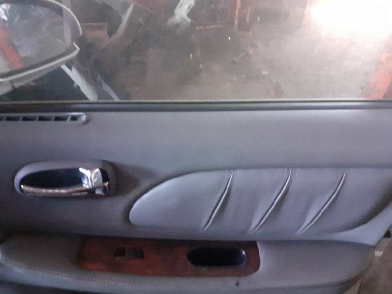 ELEVALUNAS DELANTERO DERECHO