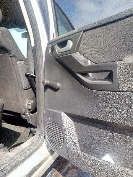 ELEVALUNAS TRASERO DERECHO