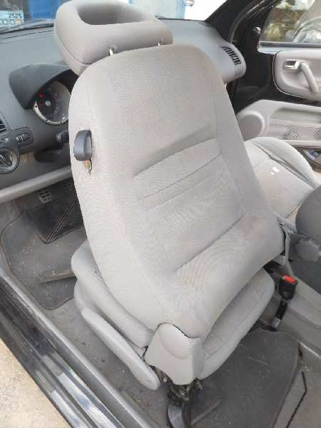 ASIENTO DELANTERO IZQUIERDO