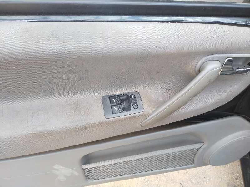 ELEVALUNAS DELANTERO IZQUIERDO