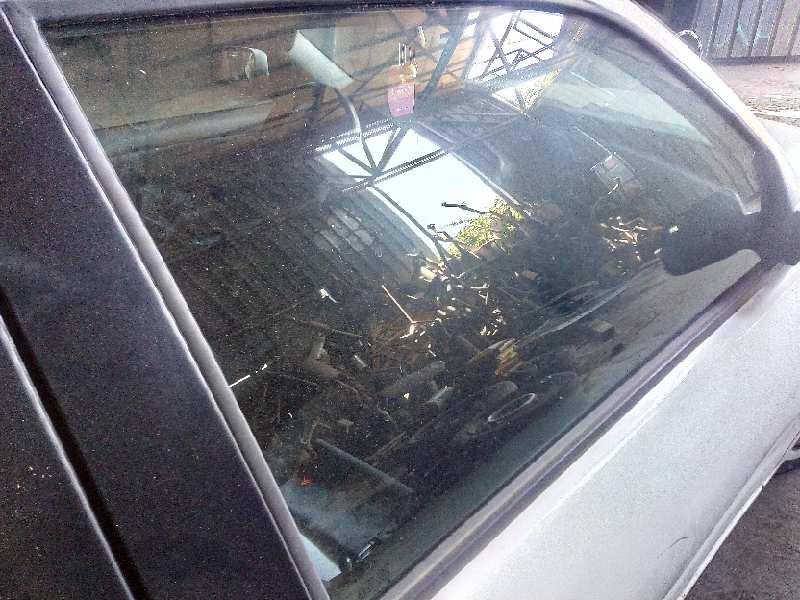 LUNA DELANTERA DERECHA