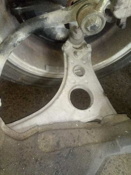 BRAZO SUSPENSION INFERIOR DELANTERO IZQUIERDO