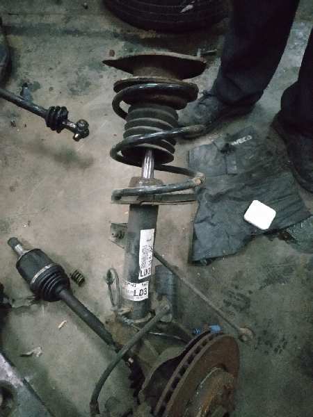 AMORTIGUADOR DELANTERO IZQUIERDO