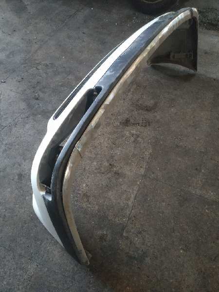 BLANCO PARAGOLPES DELANTERO AUDI 80/90 (893)