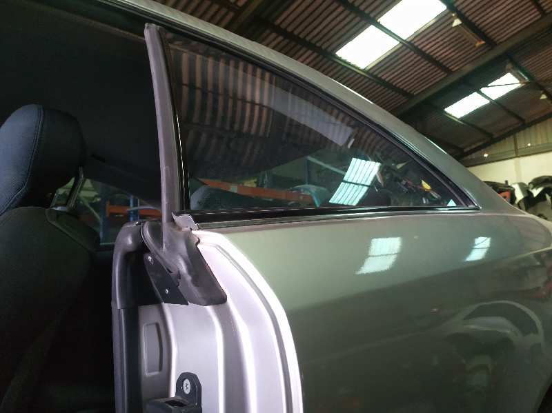 ELEVALUNAS TRASERO IZQUIERDO