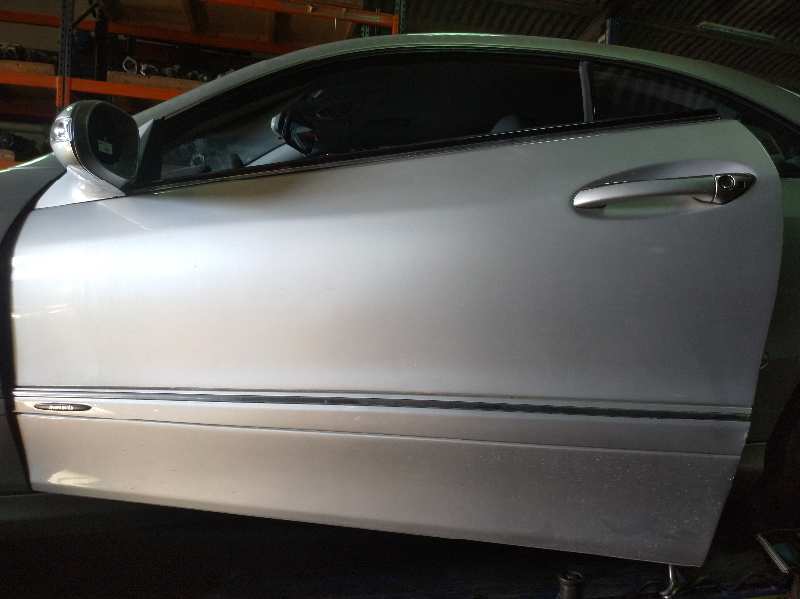 ELEVALUNAS DELANTERO IZQUIERDO