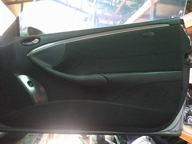 ELEVALUNAS DELANTERO DERECHO