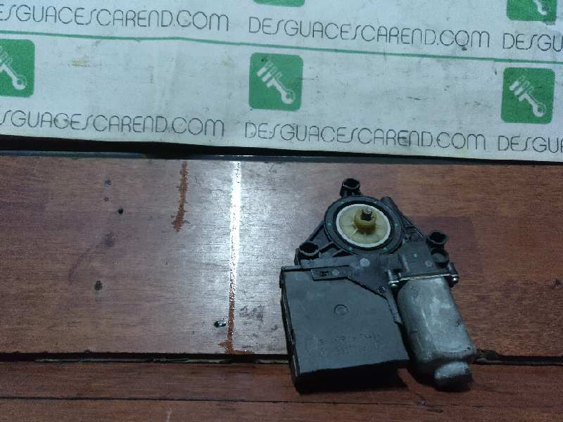 MOTOR ELEVALUNAS DELANTERO IZQUIERDO