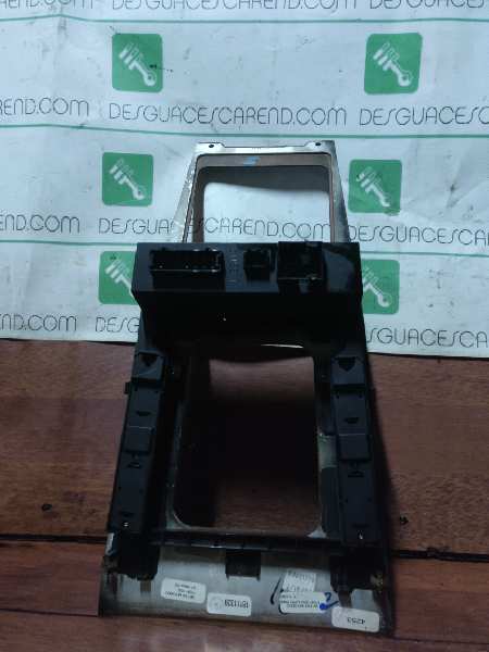 MANDO ELEVALUNAS DELANTERO IZQUIERDO 