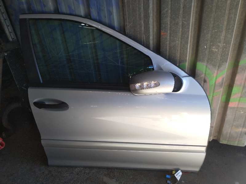 PUERTA DELANTERA DERECHA