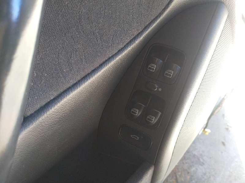 MANDO ELEVALUNAS DELANTERO IZQUIERDO 