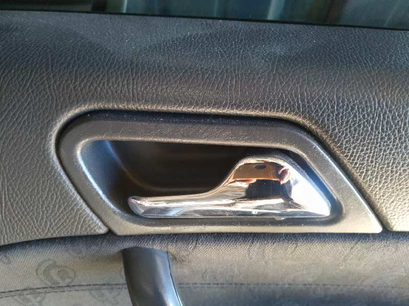 MANETA INTERIOR DELANTERA DERECHA