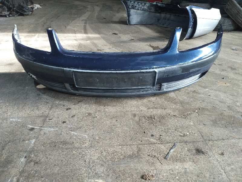 PARAGOLPES DELANTERO