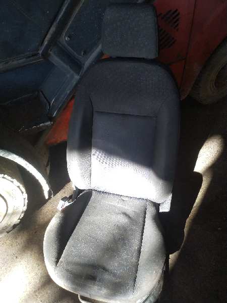 ASIENTO DELANTERO IZQUIERDO