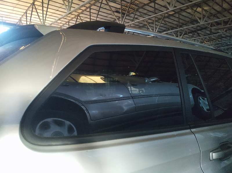 LUNA TRASERA DERECHA