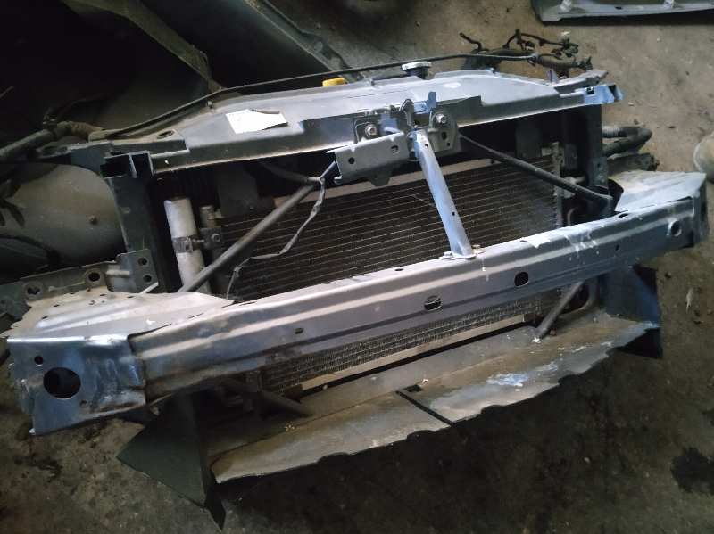 REFUERZO PARAGOLPES DELANTERO