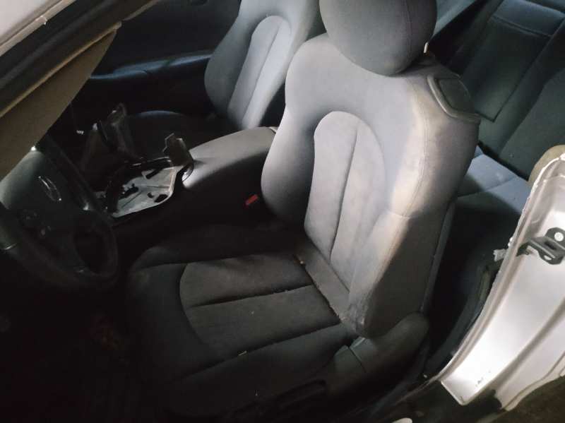 ASIENTO DELANTERO IZQUIERDO