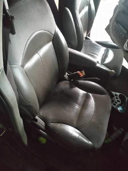 ASIENTO DELANTERO DERECHO