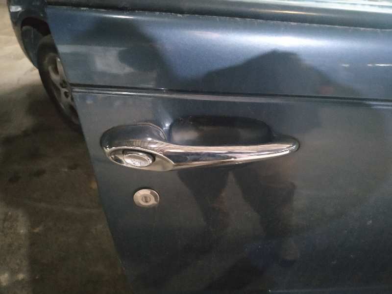 MANETA EXTERIOR DELANTERA DERECHA