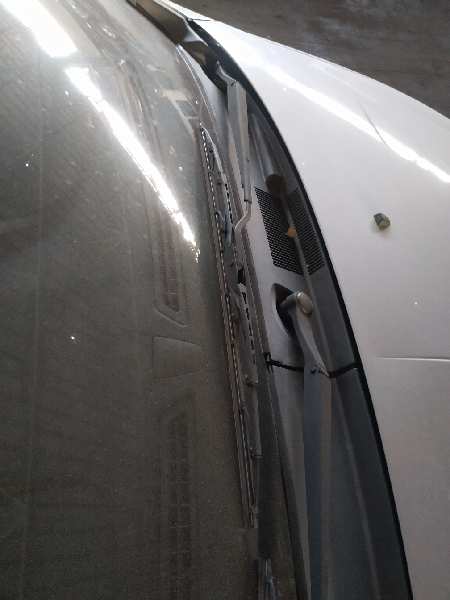 BRAZO LIMPIA DELANTERO IZQUIERDO