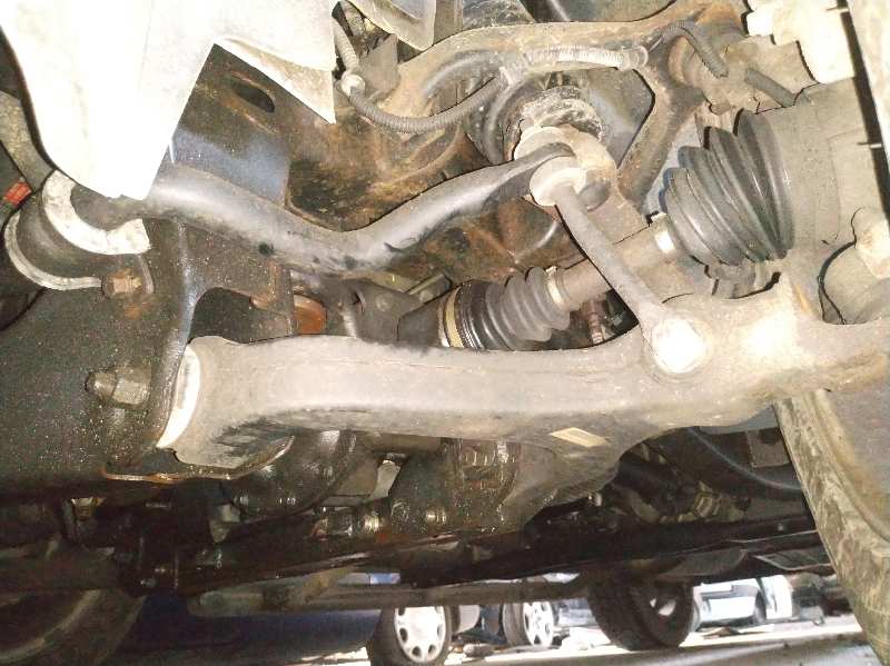 TRANSMISION DELANTERA IZQUIERDA