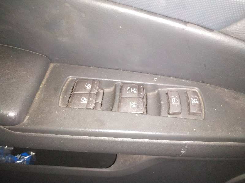 MANDO ELEVALUNAS DELANTERO IZQUIERDO 