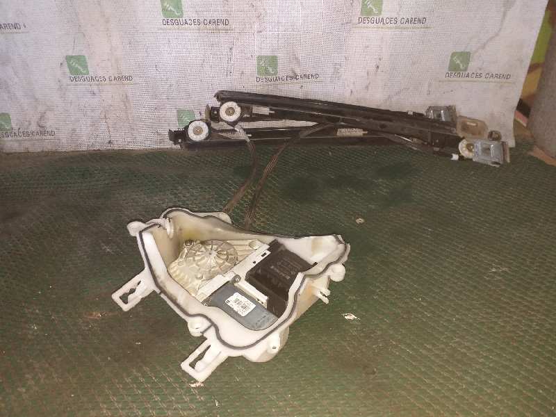 ELEVALUNAS DELANTERO IZQUIERDO