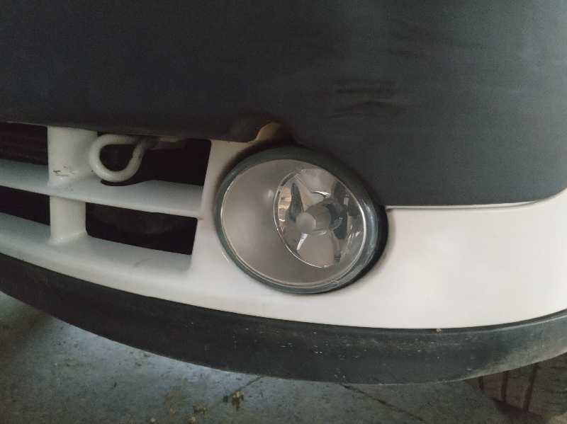 FARO ANTINIEBLA IZQUIERDO