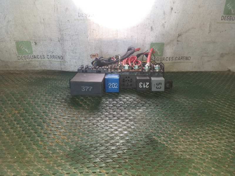 CAJA RELES / FUSIBLES